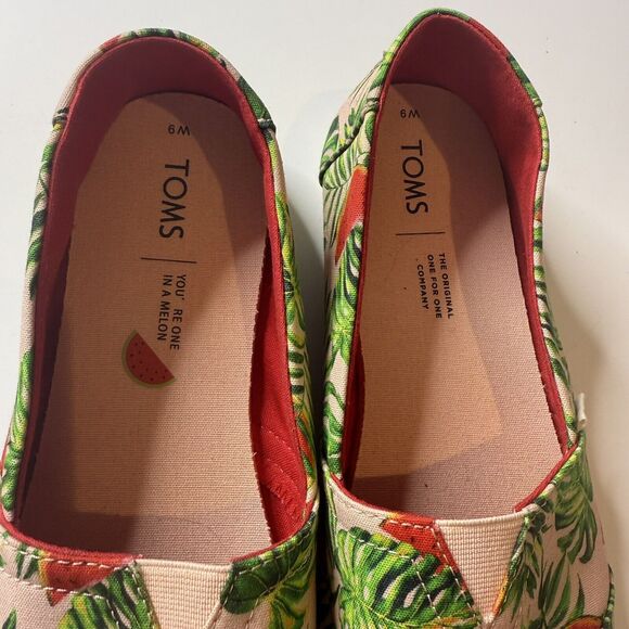 TOMS Women’s Canvas Slip-On Shoes Spanish Villa Watermelon Palms Size 9 - Picture 8 of 10